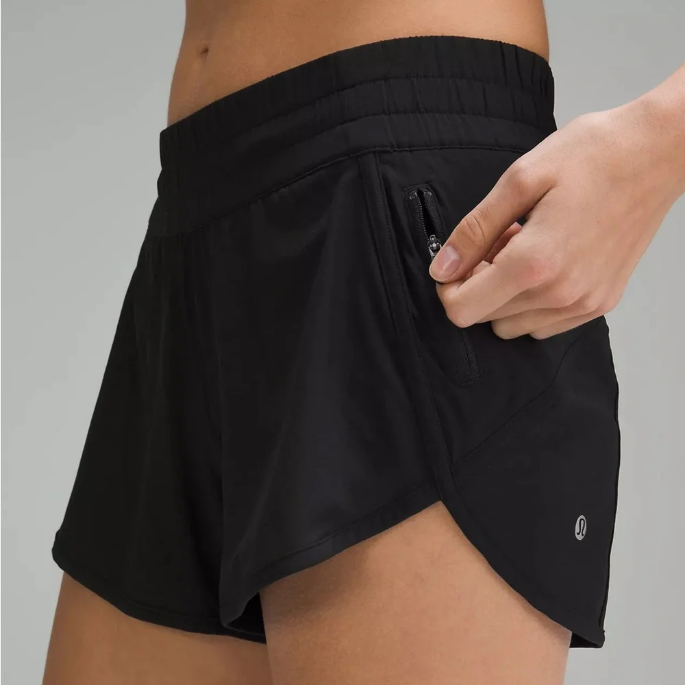 Lululemon Black Low-Rise Tracker Shorts - Picture 5 of 11